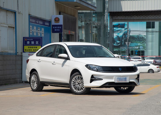 Zuivere Elektrische Auto's 415KM van S60EV Dongfeng Ev met 4 Deuren 5 Zetels