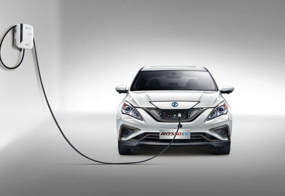 Elektrisch voertuig 415KM van de Fengxingss50 Dongfeng Motor Compacte 4 Deuren 5 Zetels