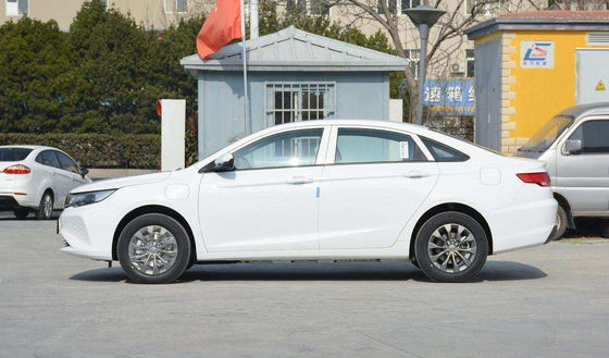 De Sedan Elektrische Auto 421KM van Dihaoev Geely 4 Deuren 5 Zetels 0,5 U Snelle Last