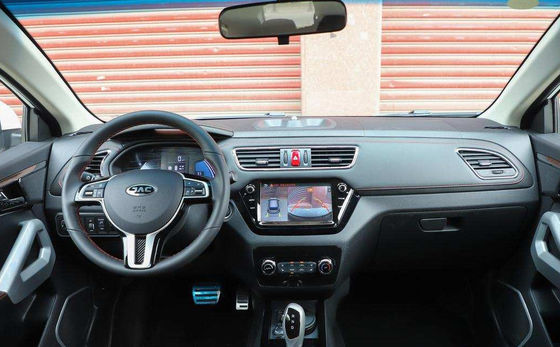 IEV7S JAC Motors Electric Vehicles JAC Ev Car 402KM 5 Deuren 5 Zetels