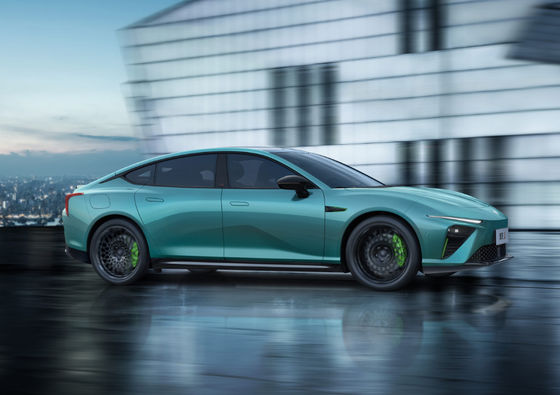 650715KM Nezha Automobile Hozon NETA S Elektrisch voertuig 4 Deuren 5 Zetels