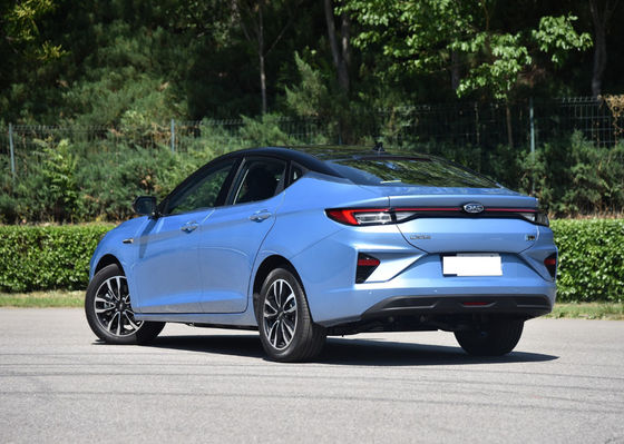 De Sedan Elektrische Auto 450530KM Zuivere Elektrische Auto 5 van JAC IC5 Jianghuai 2020 Deuren 5 Zetels