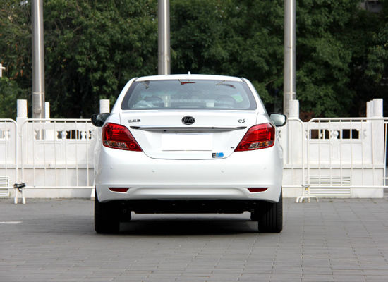 305KM 400KM BYD E5 EV Hoge Prestaties Zuivere Elektrische 4 Deuren 5 Zetels