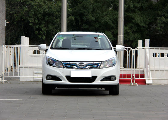 305KM 400KM BYD E5 EV Hoge Prestaties Zuivere Elektrische 4 Deuren 5 Zetels