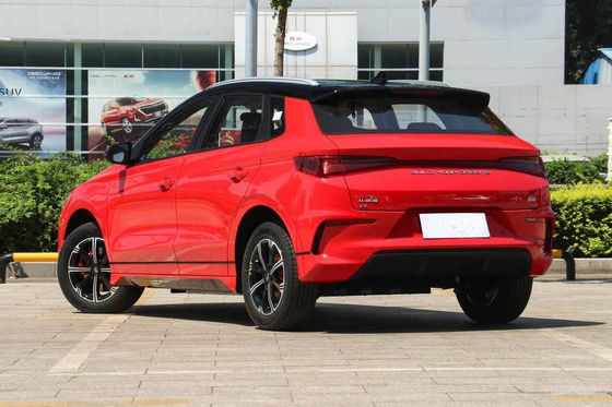 De Auto 2022 van de Bedrijfs byde2 Rode Sedan Elektrische Uitgave 401KM 5 Deuren 5 Zetels